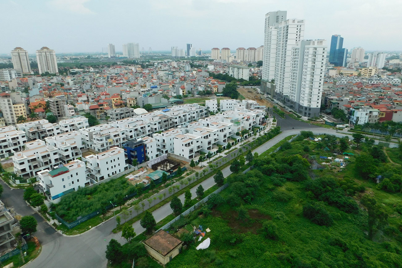 Blick von oben über vietnamesische Siedlung